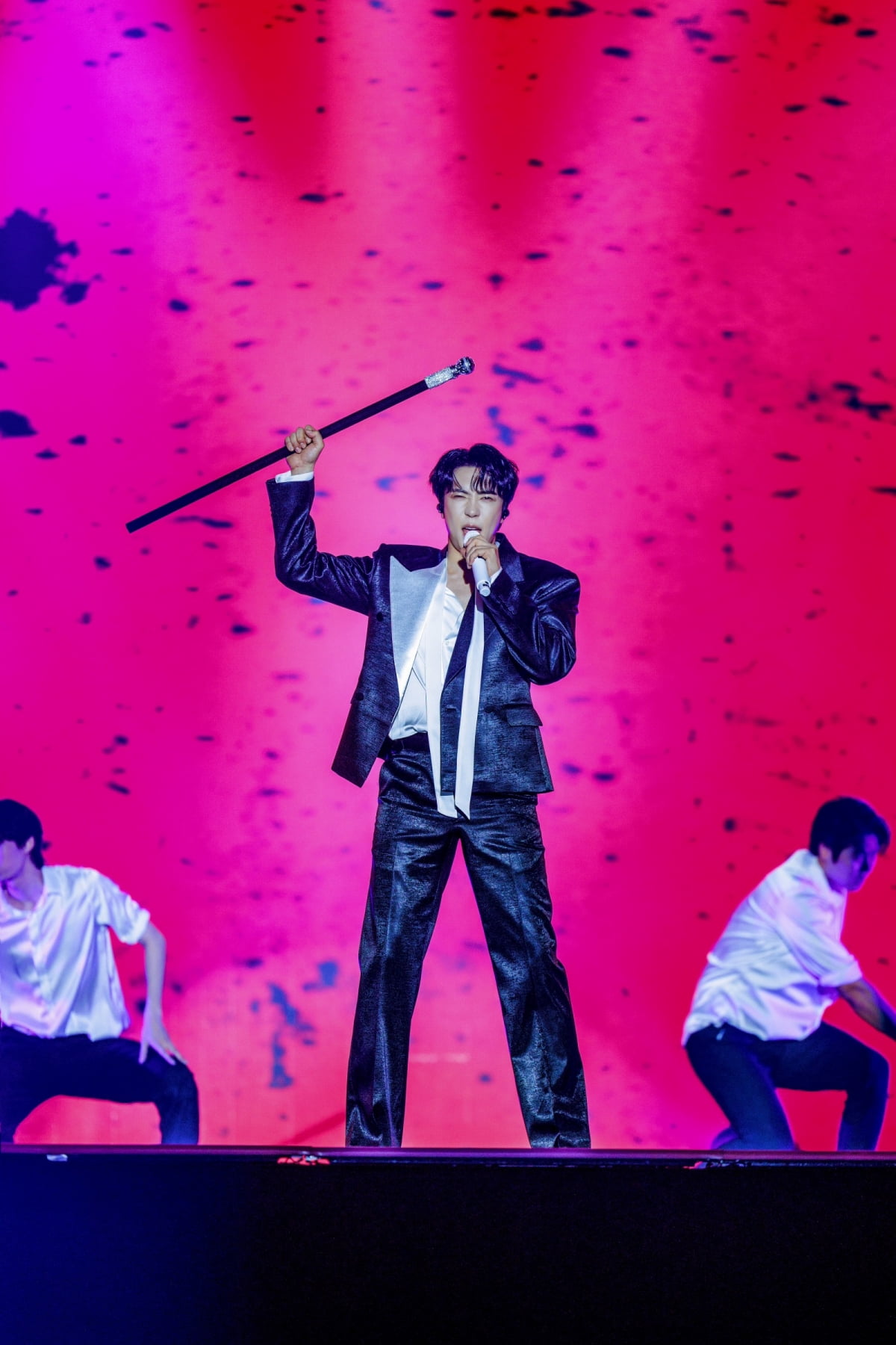 에녹, '광클콘' 화려하게 장식