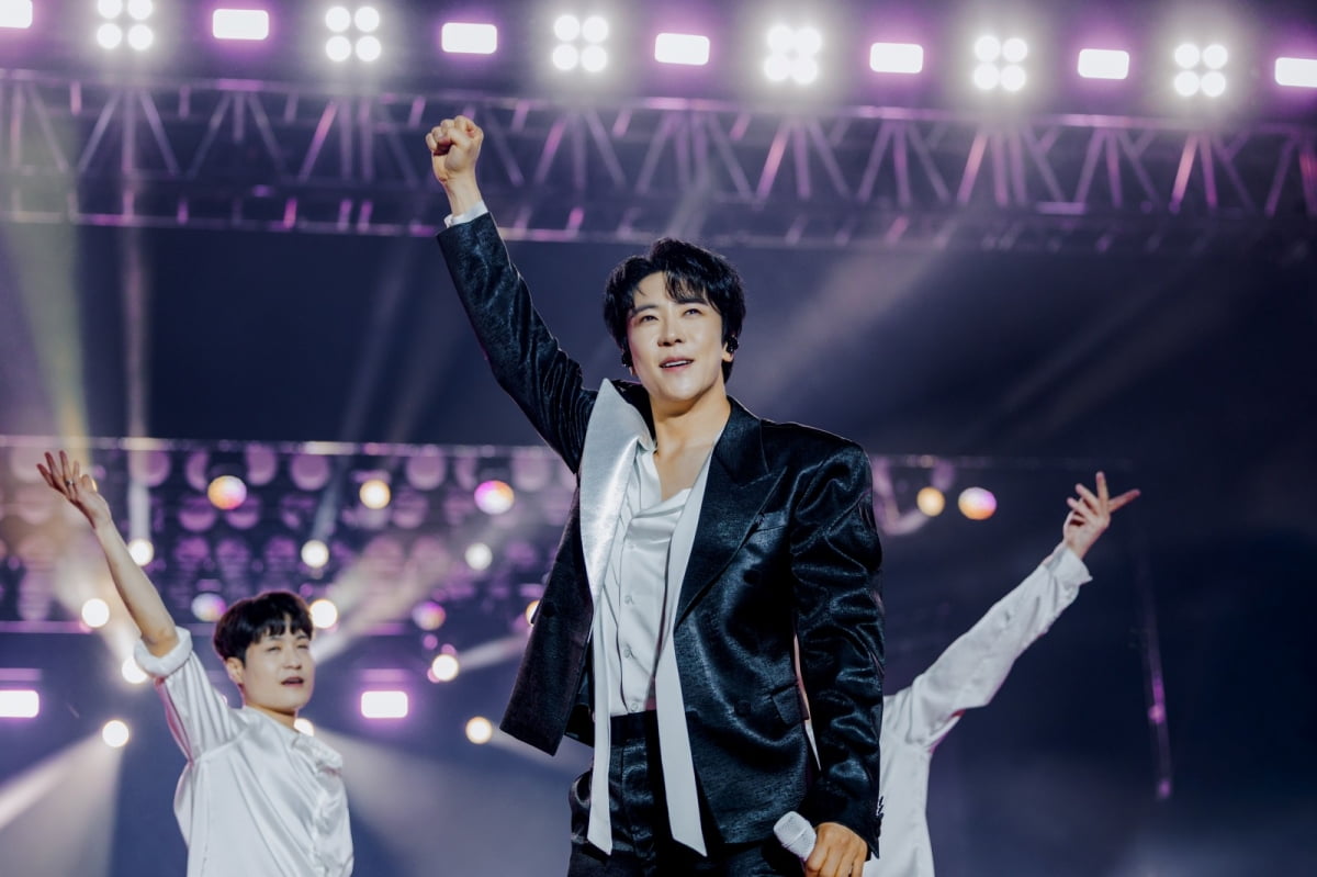 에녹, '광클콘' 화려하게 장식