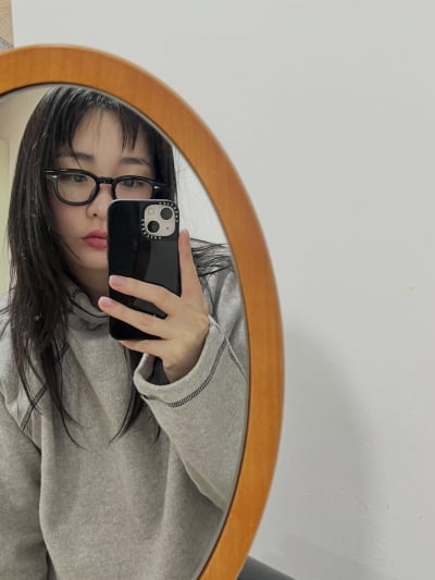 '30세' 김민하, 이준호와 로맨스 연기하더니…주근깨 마저 매력적이야