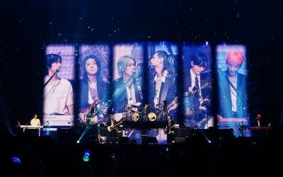 "분말 스프 NO" 진국 밴드의 맛…엑디즈, ♥아가들과 백발 될 때까지 [TEN뮤직]