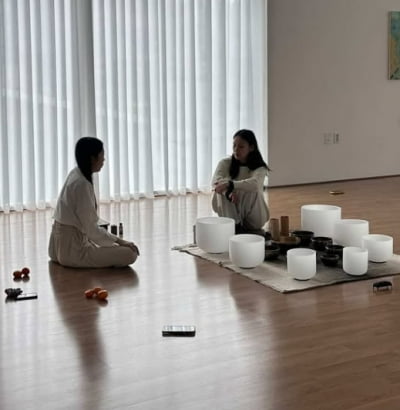 0.01초 만에 수강 신청 마감…이효리, 개업 두 달 만에 '요가원 변화' 예고