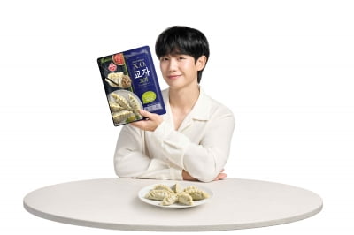 1년 넘는 작품 공백기에도 돈 쓸어 모으네…'37세' 정해인, 오뚜기 만두 새 얼굴 발탁 [공식]