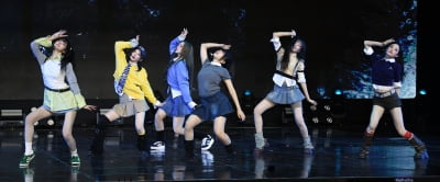 트리플에스 문, '카메오 러브(Cameo Love)' 무대[TEN포토+]