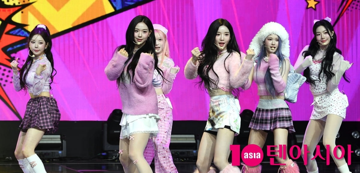 트리플에스 선, '버블껌 걸(Bubble Gum Girl)' 몽글몽글한 무대[TEN포토+]