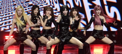 트리플에스 넵튠, 비상하는 '플라이 업(Fly Up)' 무대[TEN포토+]