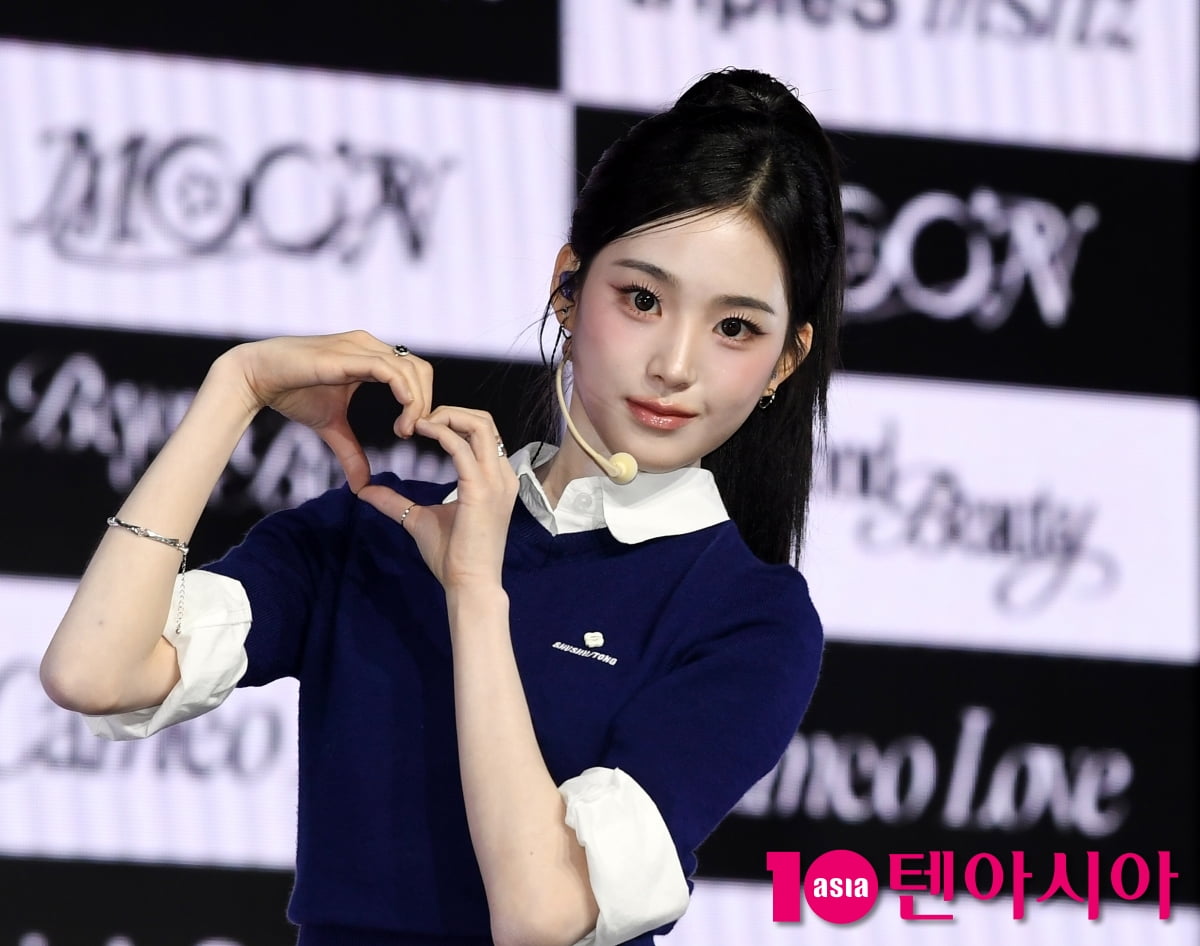 트리플에스 지연, 신비감 자아내는 미소[TEN포토+]