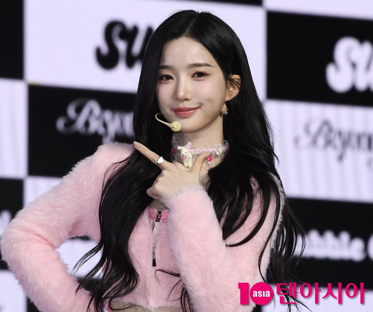 트리플에스 김유연, 귀여운 보조개 미소[TEN포토+]