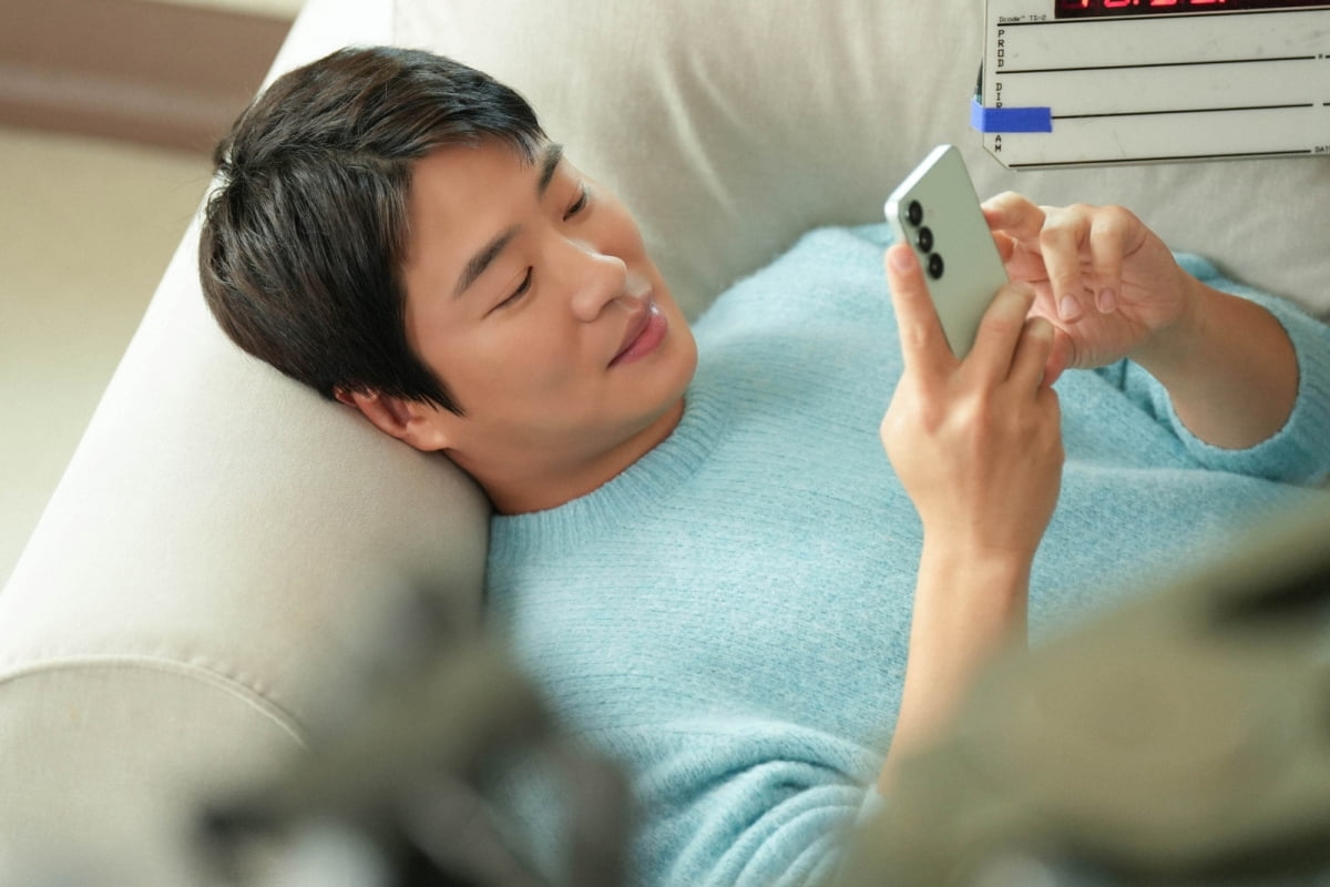 안재홍, 10kg 감량 후 여전히 살아있는 턱선…프로 모드 장착