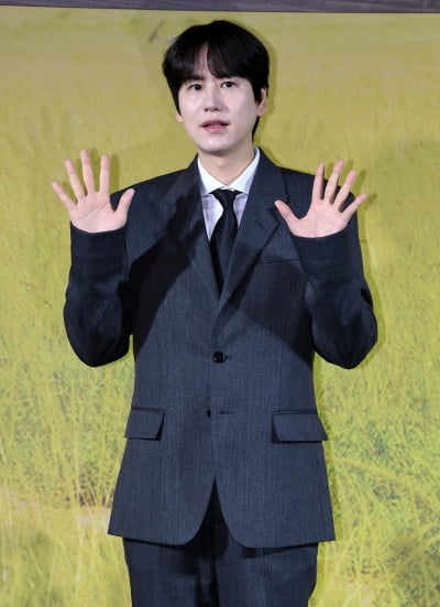 규현, 기린과 ♥핑크빛 키스…"혐오스러워서 못 보겠어"('케간세')