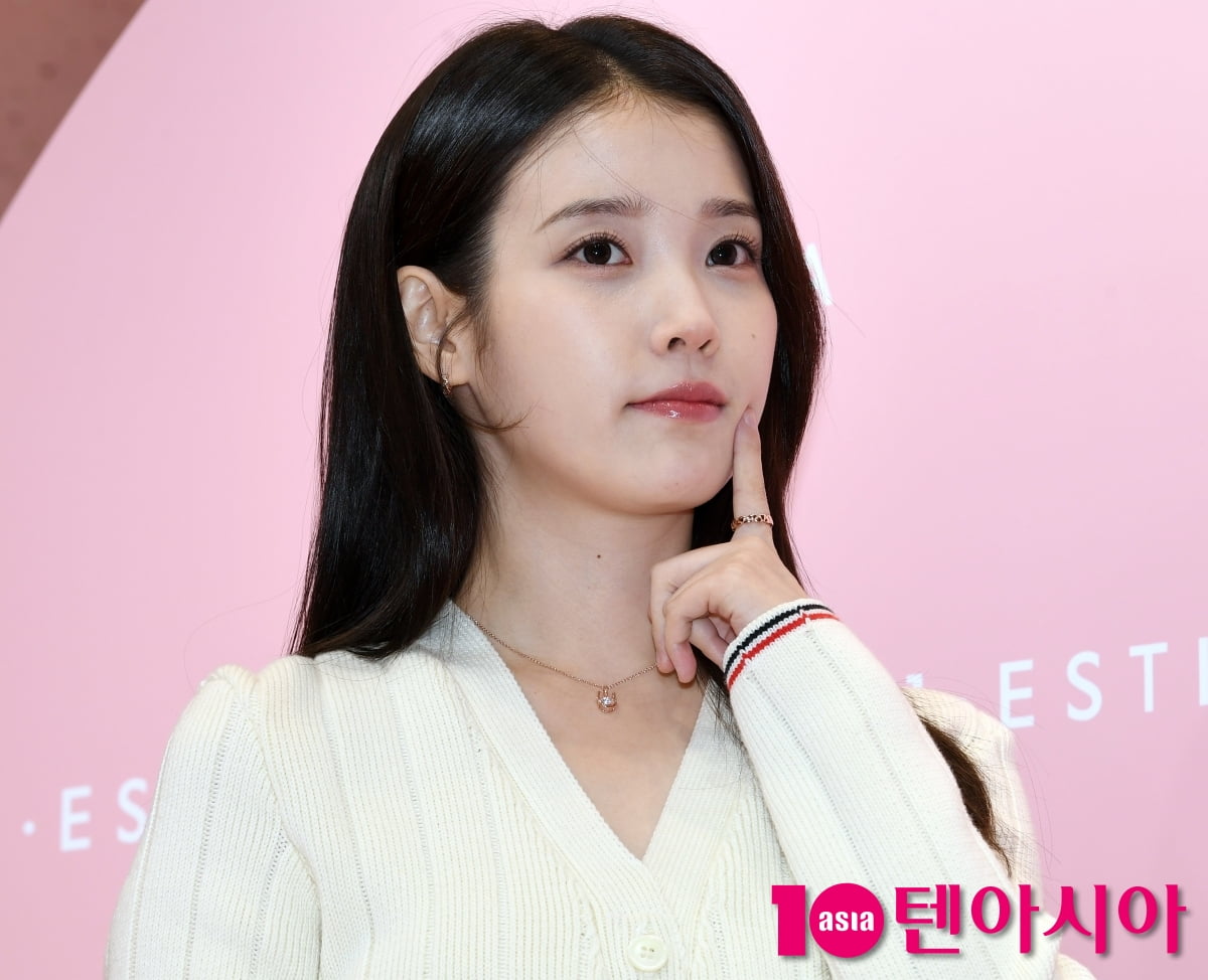 아이유, 달콤한 눈빛...매력으로 빈틈없는 미모 [TEN포토+]