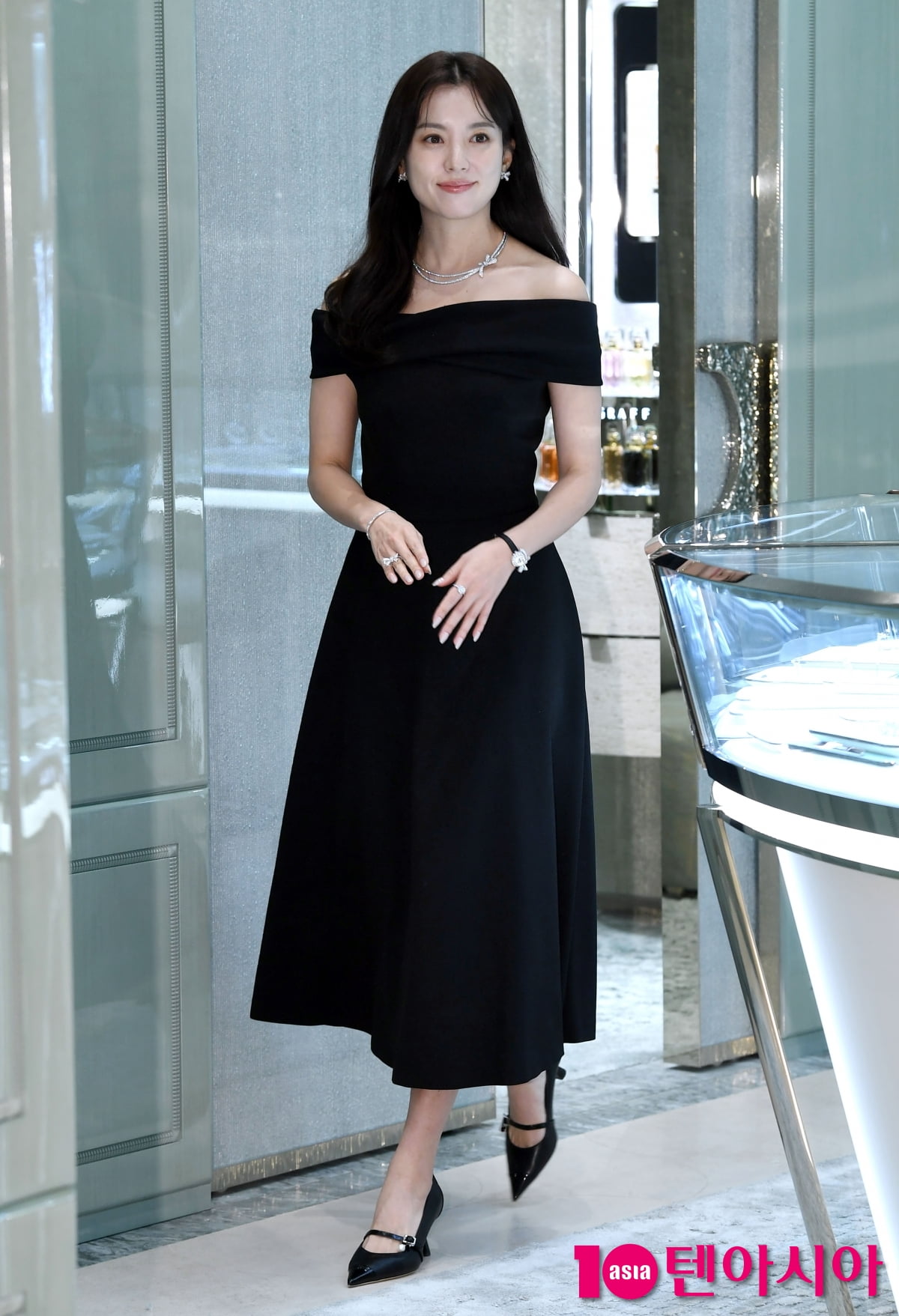 한효주, 3억 보석 기죽이는 미모...우아하게 [TEN포토+]