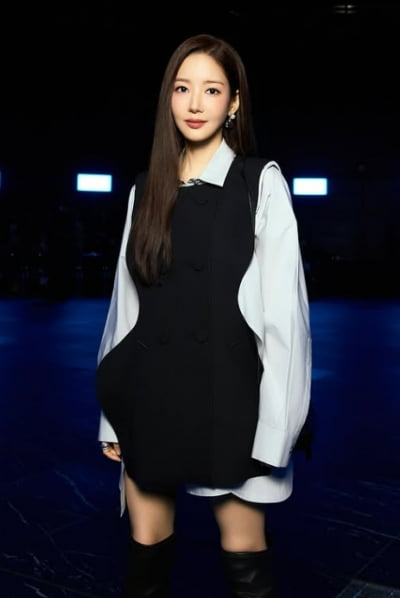 '하이킥 유미' 박민영도 故이순재에 작별 인사…"만날 때마다 꼬옥 안아줘"