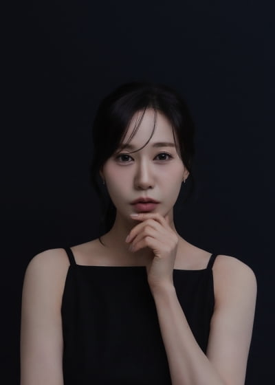 [공식] '33세' 별사랑, 새식구 맞이했다…"새로운 시작 함께하게 되어 설레고 감사해"