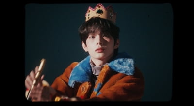 데뷔도 하기 전 홍석천에 ♥소환됐다더니…'FNC 소속' 최립우, 연예인 물 잔뜩 마신 비주얼