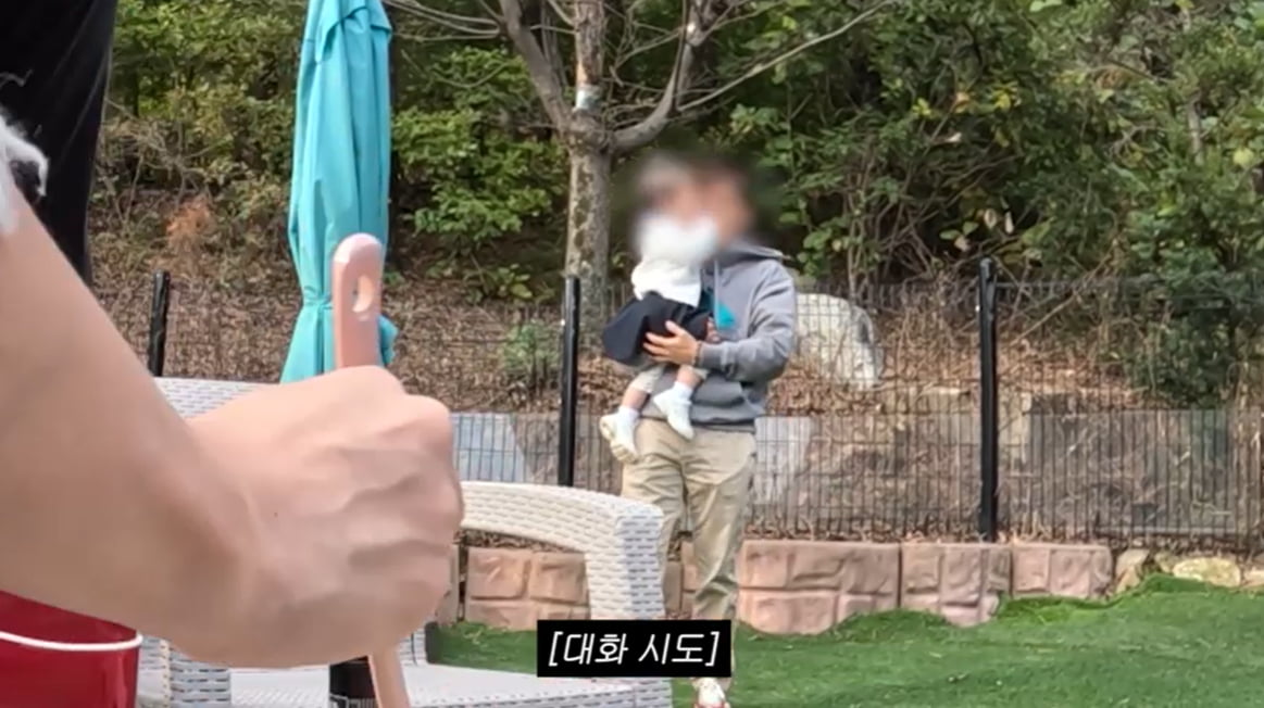 이병헌, '토끼띠' 2살 딸 육아 중인 뒷모습 포착됐다…어르고 달래는데 쩔쩔매네('이민정 MJ')