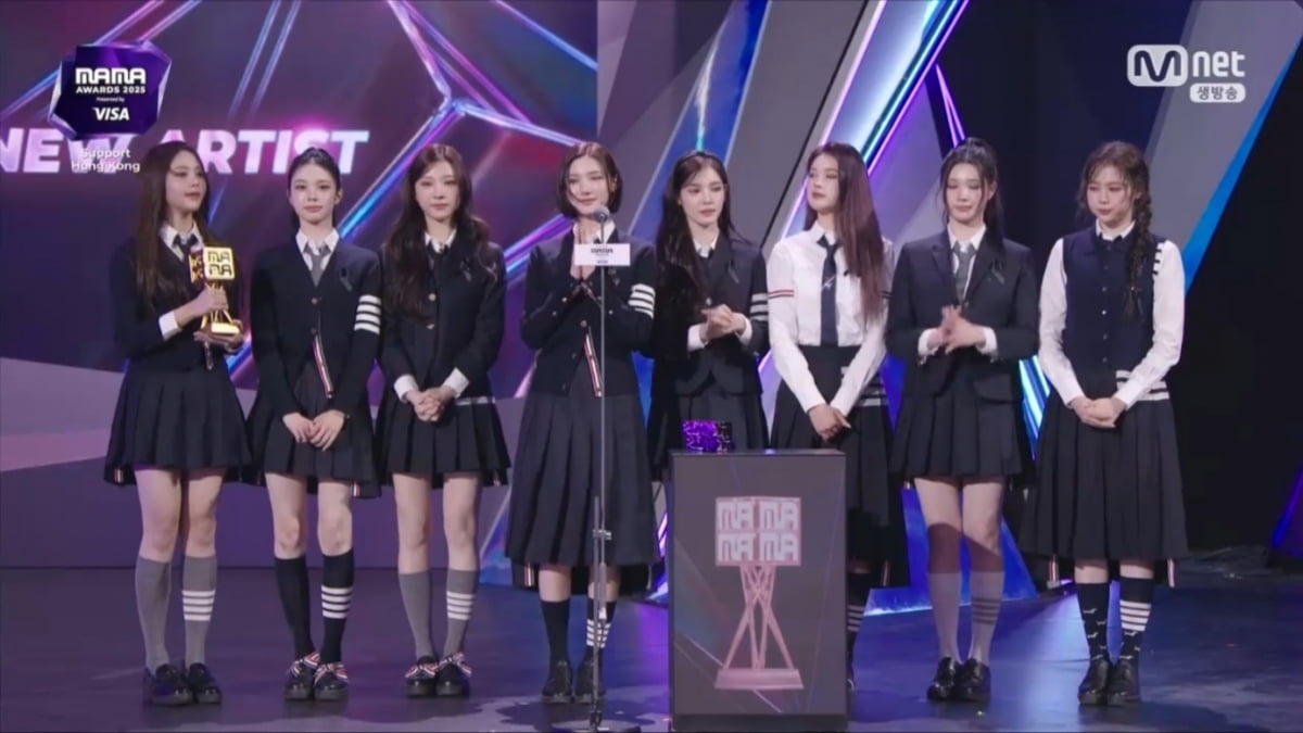 하츠투하츠/ 사진='2025 마마 어워즈' 방송 캡처