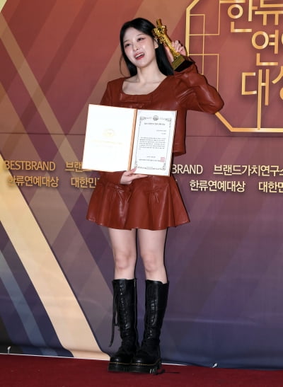 현진, 그림자 마저 이쁨[TEN포토]