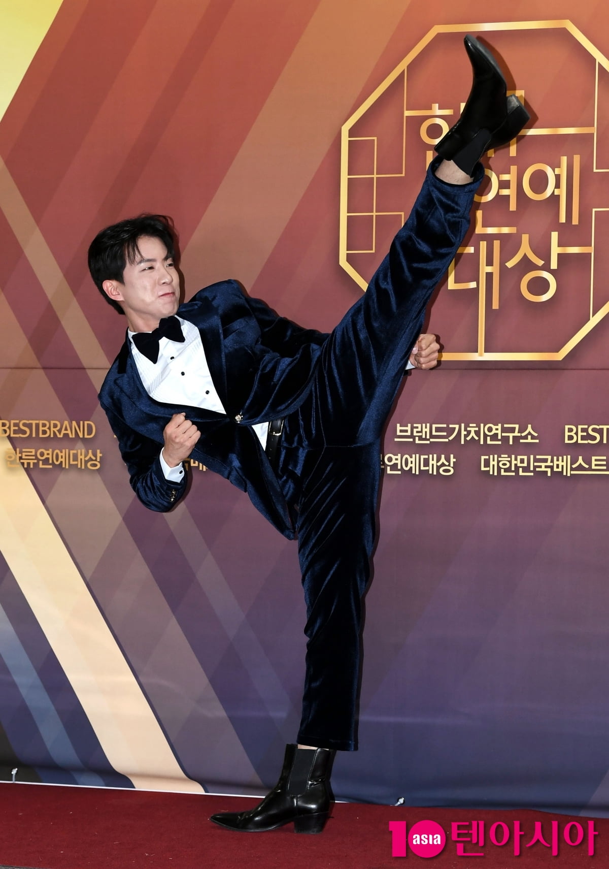 나태주, 화려한 발차기[TEN포토]