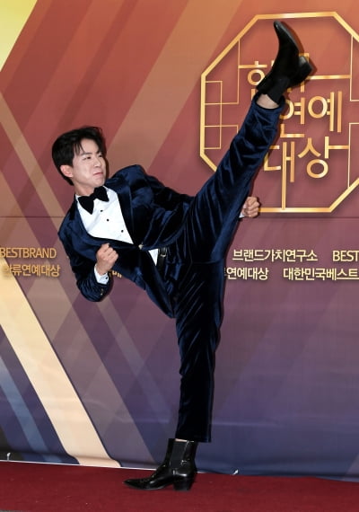 나태주, 화려한 발차기[TEN포토]