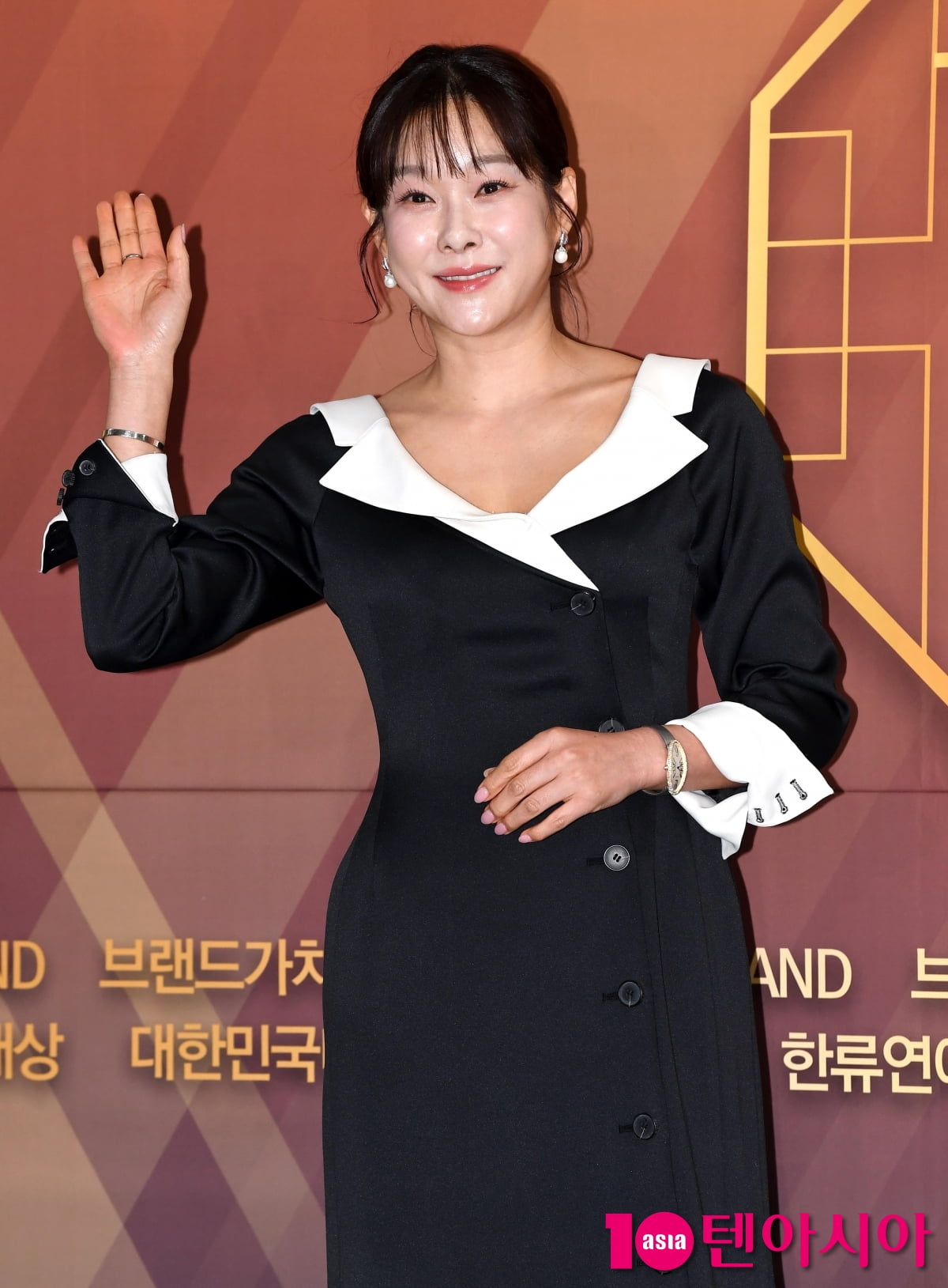 현영, 빛나는 물광피부[TEN포토]