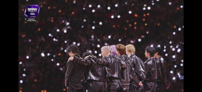 스트레이 키즈, 2025 K팝 신 정점 찍었다…대상 '앨범 오브 더 이어' 수상[2025 MAMA]