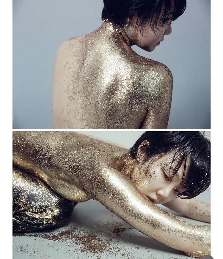 ‘이경실 딸’ 손수아, 누드 사진 공개…상반신 노출에 깜짝