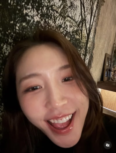 '정현규와 결별설' 성해은, 텐션 너무 높아…볼 발그레