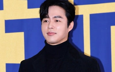 '45세 미혼' 오민석, 알고보니 '엄친아'였다…"전교 1등→캐나다 유학, 킹카 등극" ('옥문아')