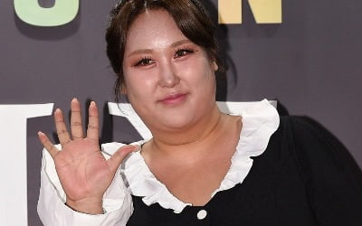 '25kg 감량' 풍자, 코 성형만 5번 했는데…"성별 바꿔야, 수술 안 한 곳 없어" ('전참시')