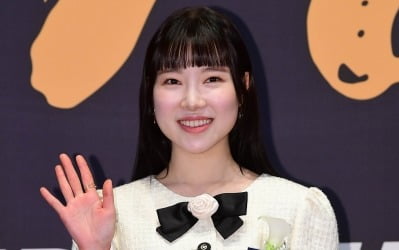 김아영, SNL 하차 9개월 만에 기쁜 소식 알렸다…3살 연상 남배우와 ♥로맨스 호흡 ('러브트랙')