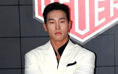 '지효와 ♥열애설' 윤성빈, 속내 밝혔다…"자격 없다고 생각해, 거절만 3번" ('아는형님')