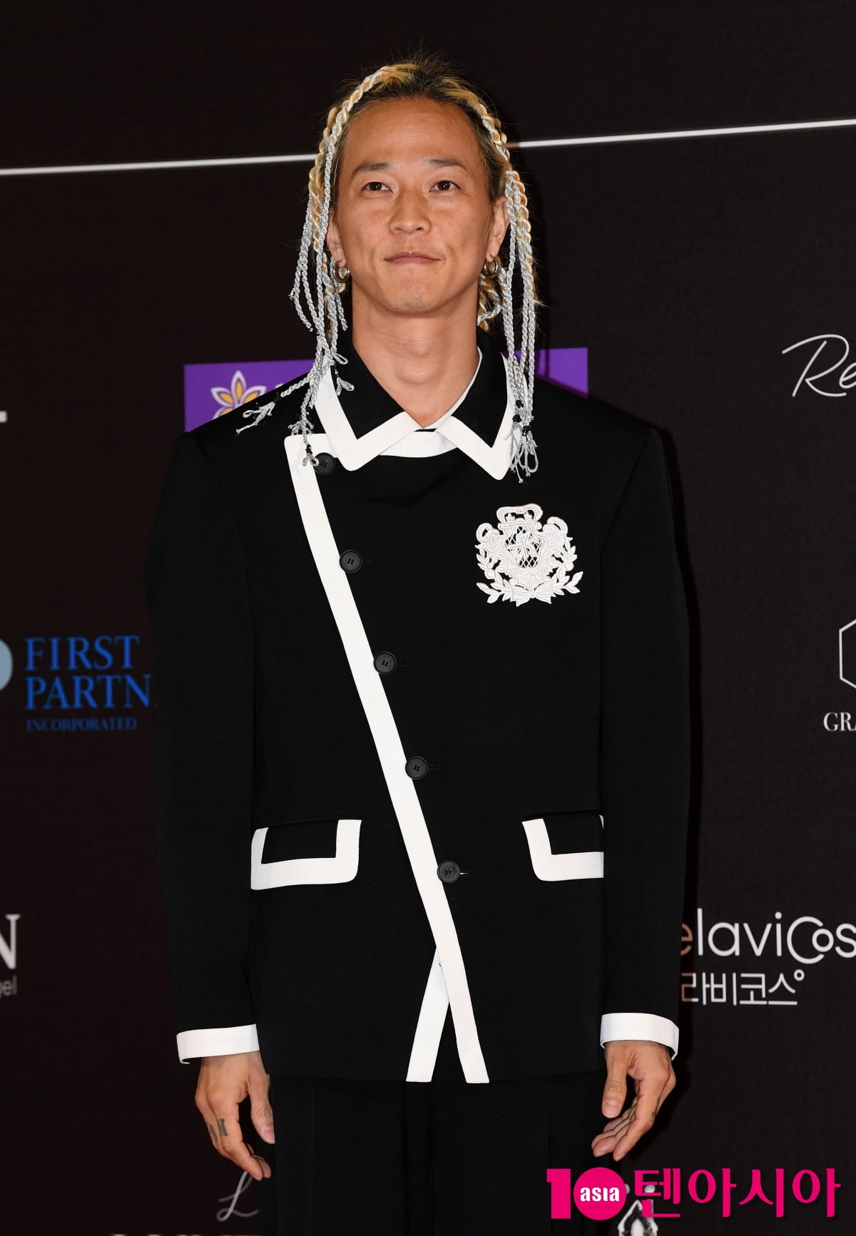 팝핀현준, 결국 교수직서 물러났다 "성적 수치감 느끼게 한 점 깊이 반성" [전문]