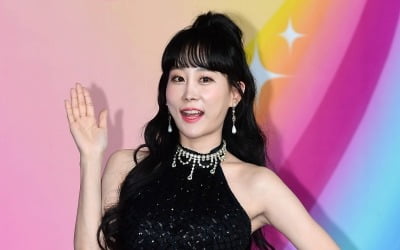 김의영, 코트 주머니에 손 넣고 같이 걷고 싶은 여자 트로트 가수 1위 [TEN차트]