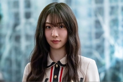 '변우석 소속사' 황신혜 딸, 알고보니 배우 겸 작가였다…"전시했던 작품 극에 등장" ('김부장')[일문일답]