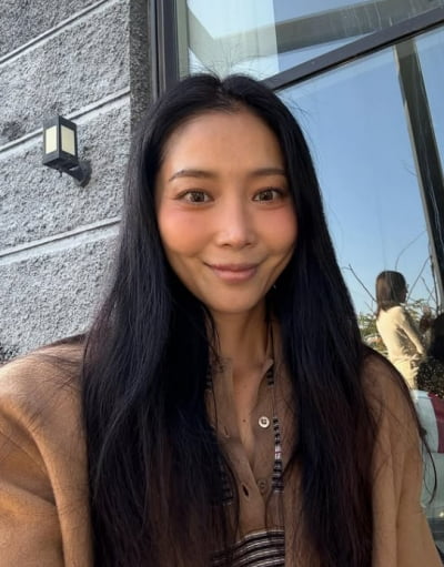 돌싱 오윤아, 1일 맞춰 새출발 알렸다…"새로운 도전이자 설레는 시작" [전문]