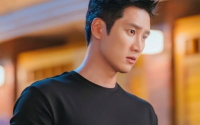 안보현, 팔에 문신 있었다…전완근 휘감은 용 그림 '깜짝' ('스프링피버')