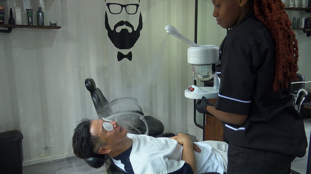 나영석 PD, 제대로 사고쳤다…6년 만에 떠났다더니, 넷플릭스서도 통한 '케냐간세끼' [TEN이슈]