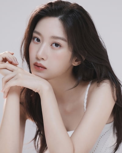 [공식] '29세' 문가영, 40대 유명 남배우와 ♥핑크빛 앞두고 벅찬 소식…프랑스 샴페인 모델 발탁