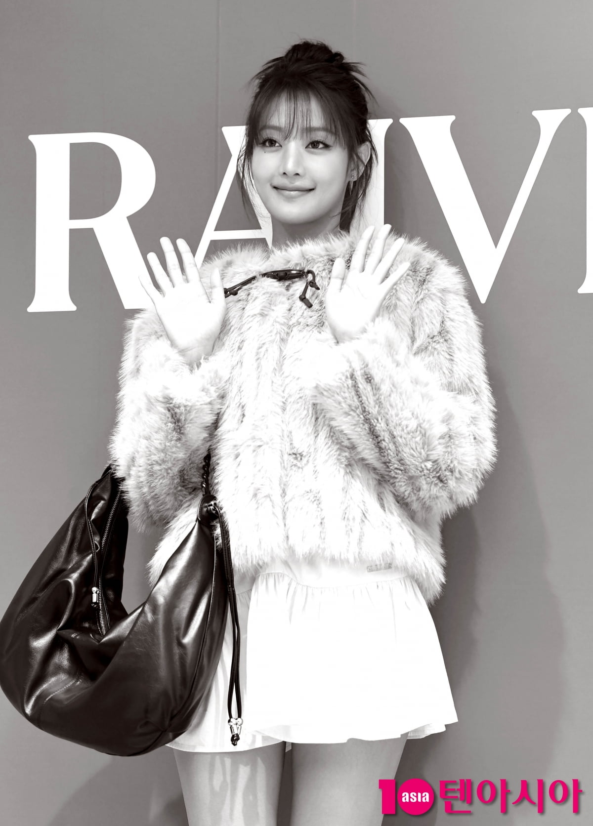 아이들 민니, 추위에도 포기못하는 초미니...인형 미모[TEN포토+]