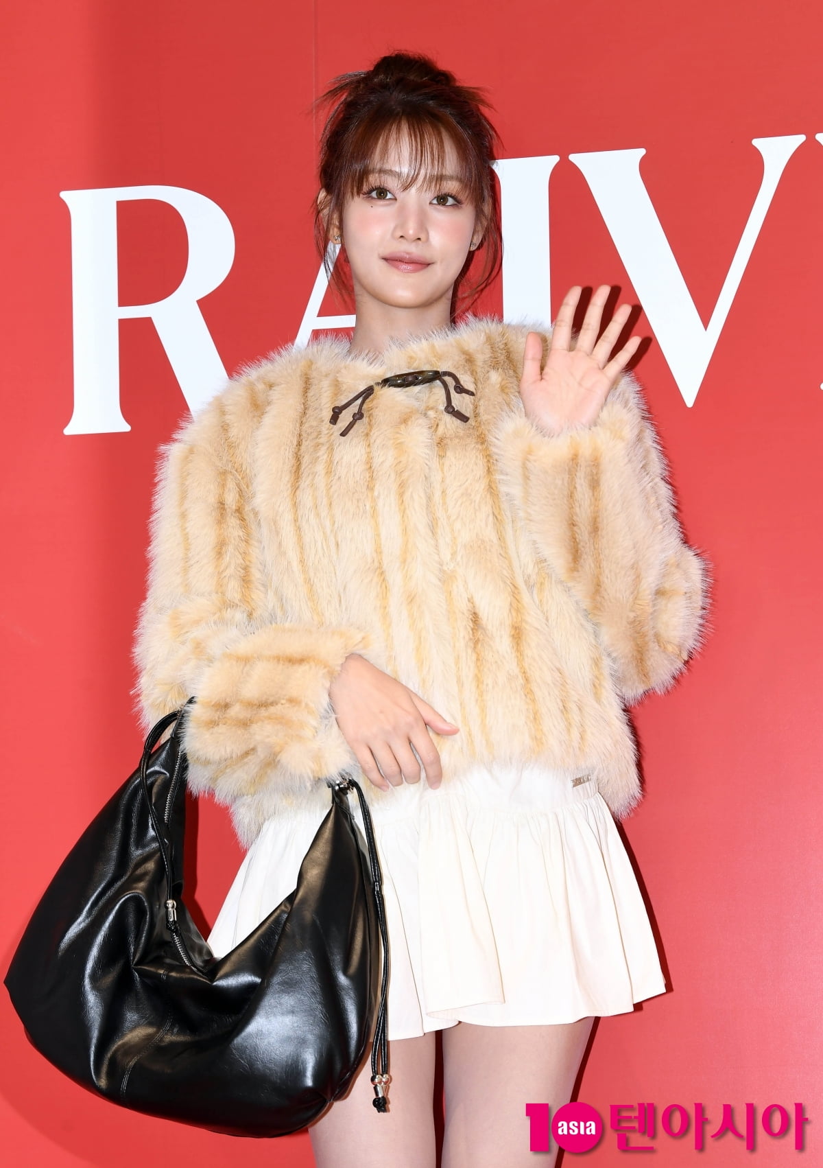 아이들 민니, 추위에도 포기못하는 초미니...인형 미모[TEN포토+]