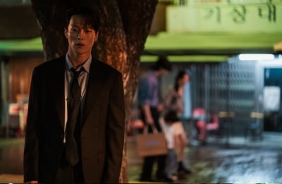 '48kg' 안은진, 뼈말라 됐다더니…♥장기용도 볼살 홀쭉해졌다 "엄청난 감정 소용돌이 겪어" ('키괜')