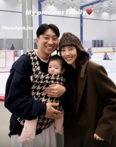 손담비, 1000만원 월세집 떠난 근황…♥이규혁·딸과 훈훈한 나들이