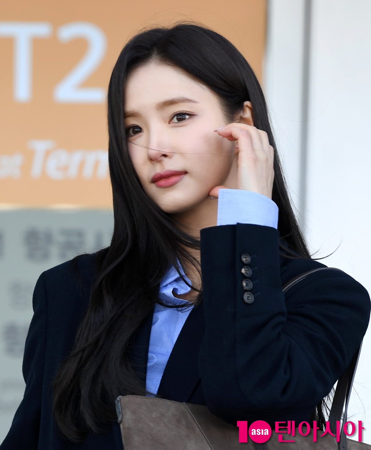 신세경, 극강 청순미모...청청 공항패션도 완벽하게 소화[TEN포토+]