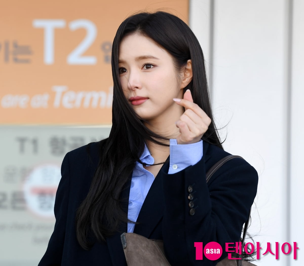 신세경, 바람도 질투하는 미모...두 눈에 별을 박은 것처럼[TEN포토+]