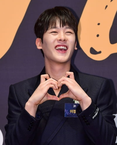 '무빙2'서 봉석이 못 본다…이정하, 내년 1월 해병대 입대