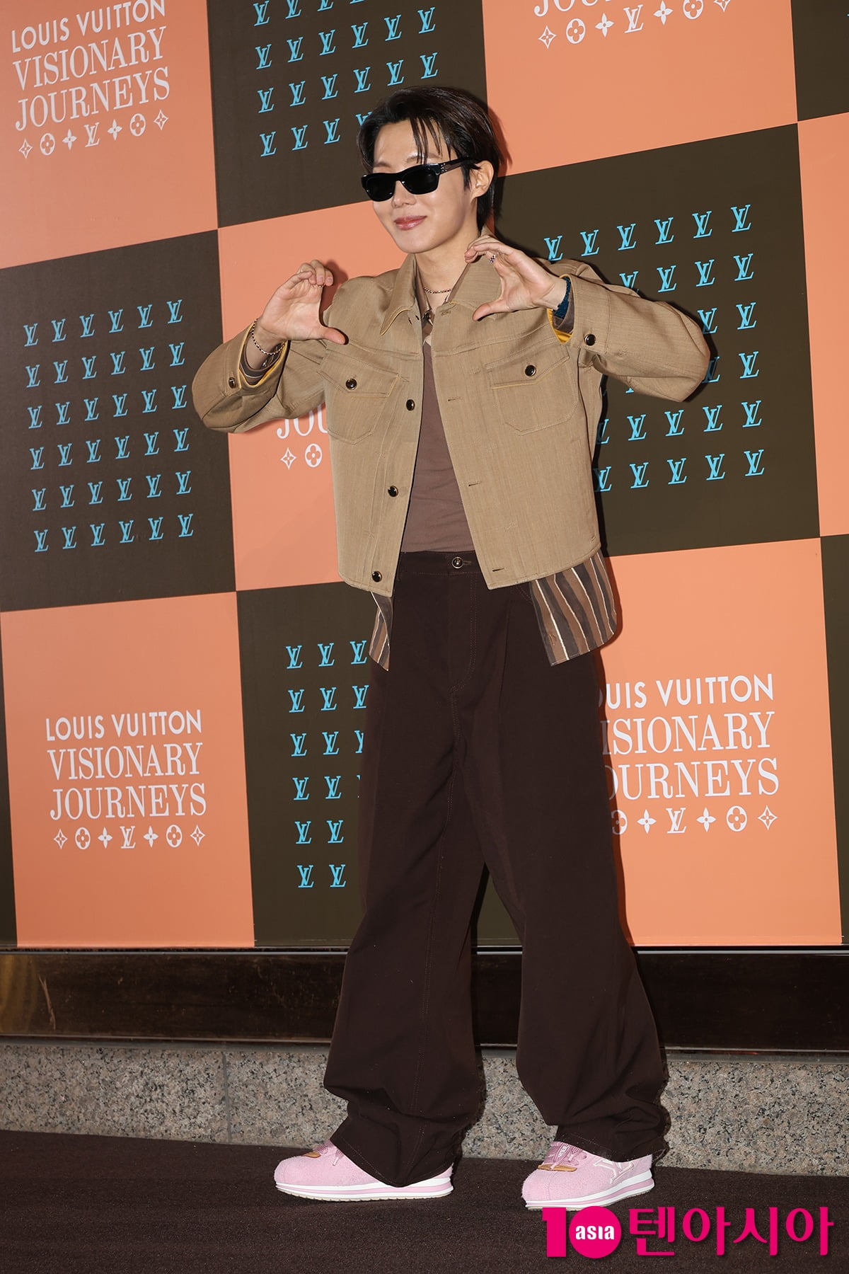 BTS 제이홉, 명품 분위기 물씬 [TEN포토+]