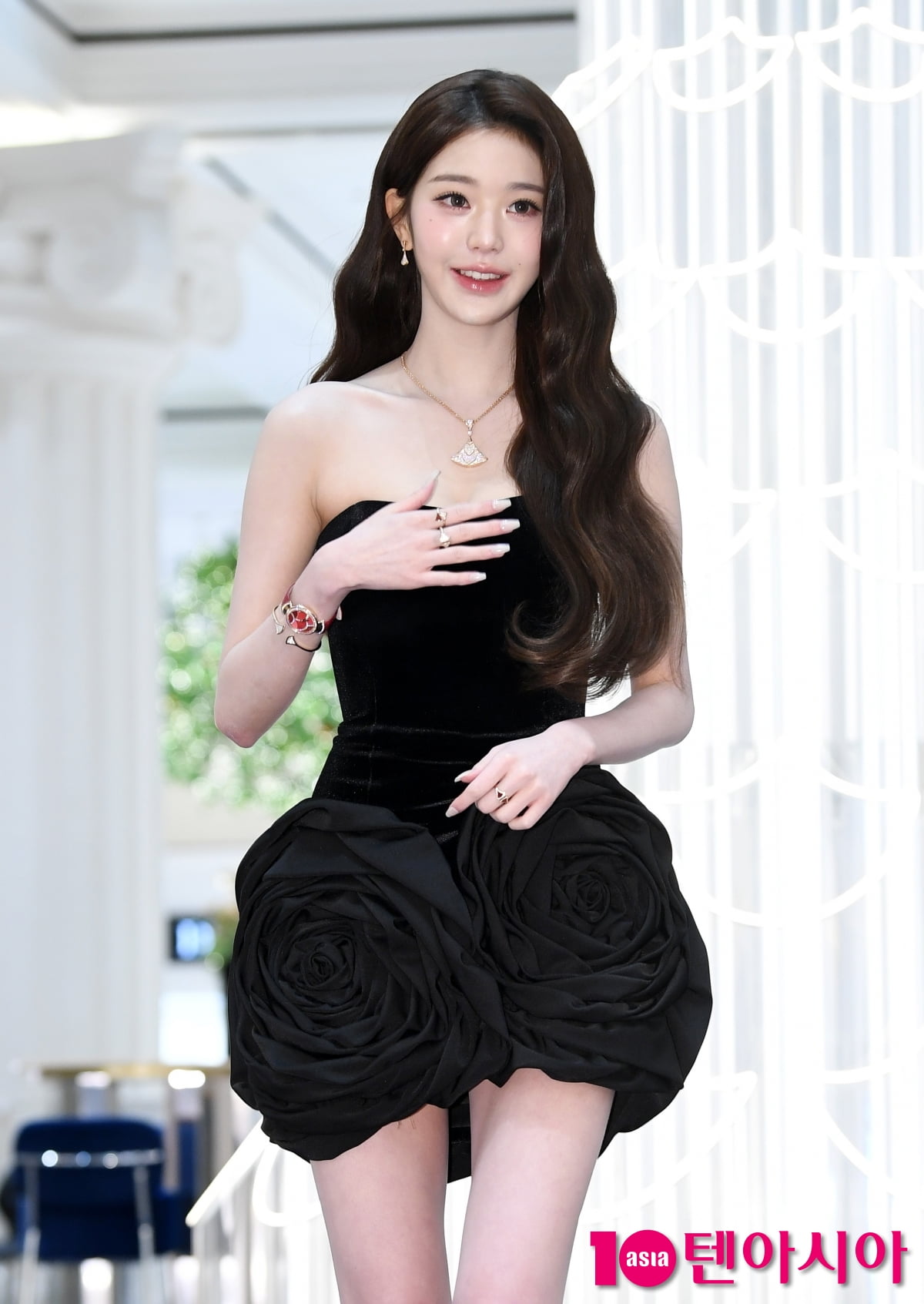 장원영, 봄에 핀 꽃같은 청순함[TEN포토+]