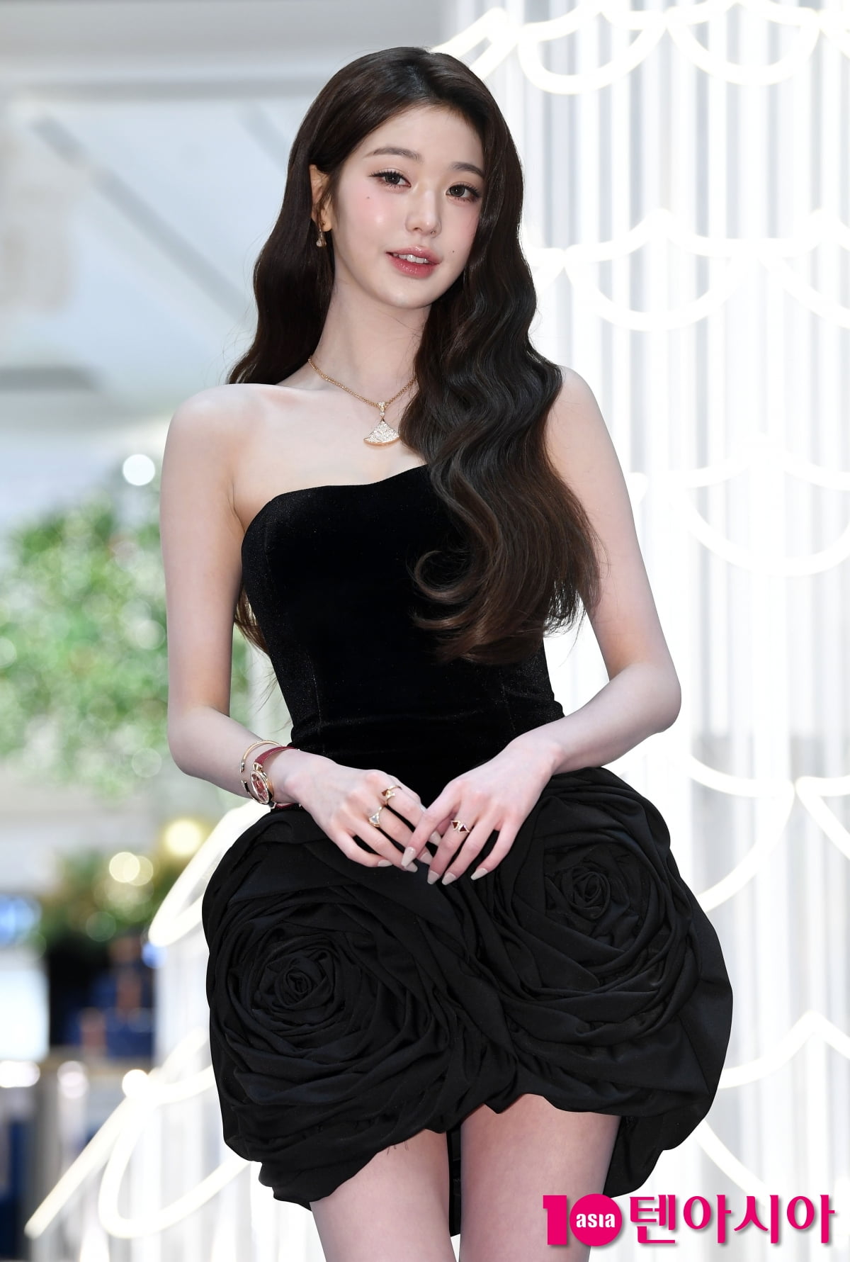 장원영, 아름다운 미소...부러질듯한 각선미[TEN포토+]