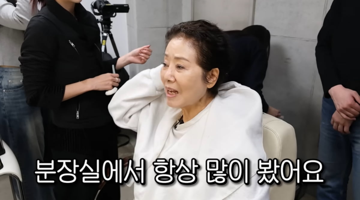 "꼴초 누구?" 선우용여, '분장실 내 흡연' 폭로했다…"꼭 기대서 피워"('순풍')