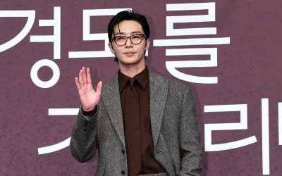 박서준, 명색이 남자 주인공인데…"수트 4벌로 촬영 끝내, 핏도 펑퍼짐" ('경도를')